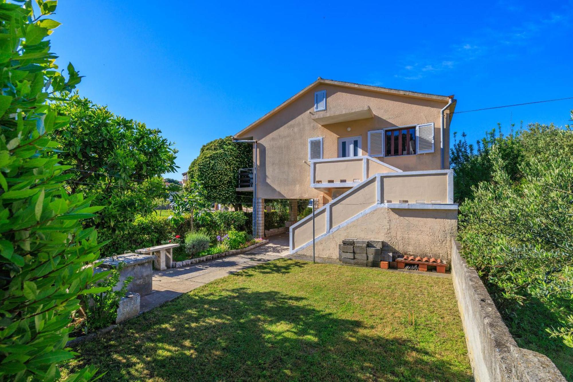 Apartment Zdravka Banjol Exteriör bild
