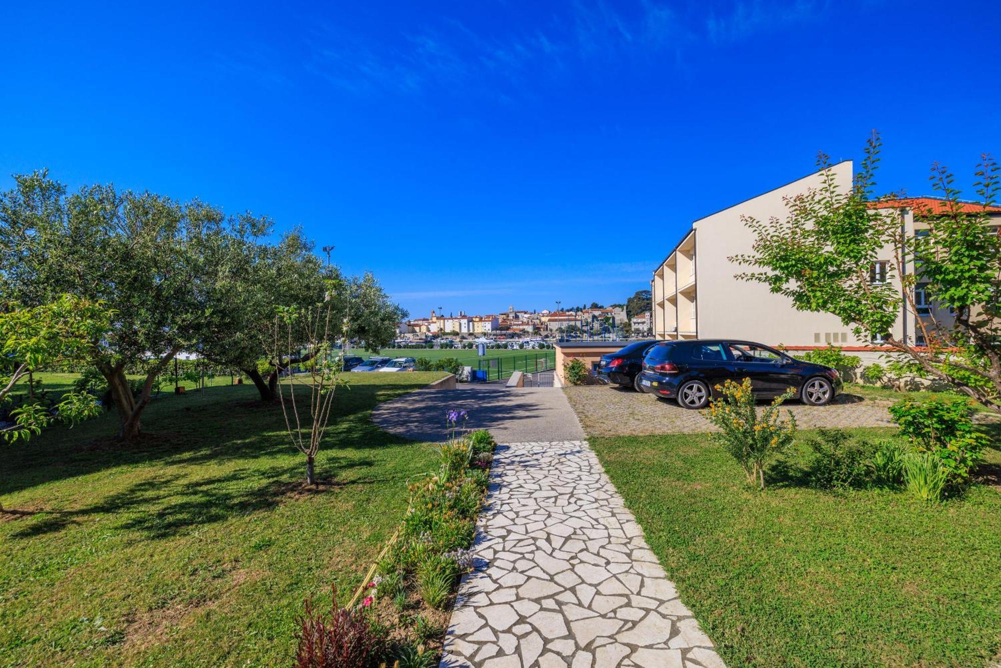 Apartment Zdravka Banjol Exteriör bild
